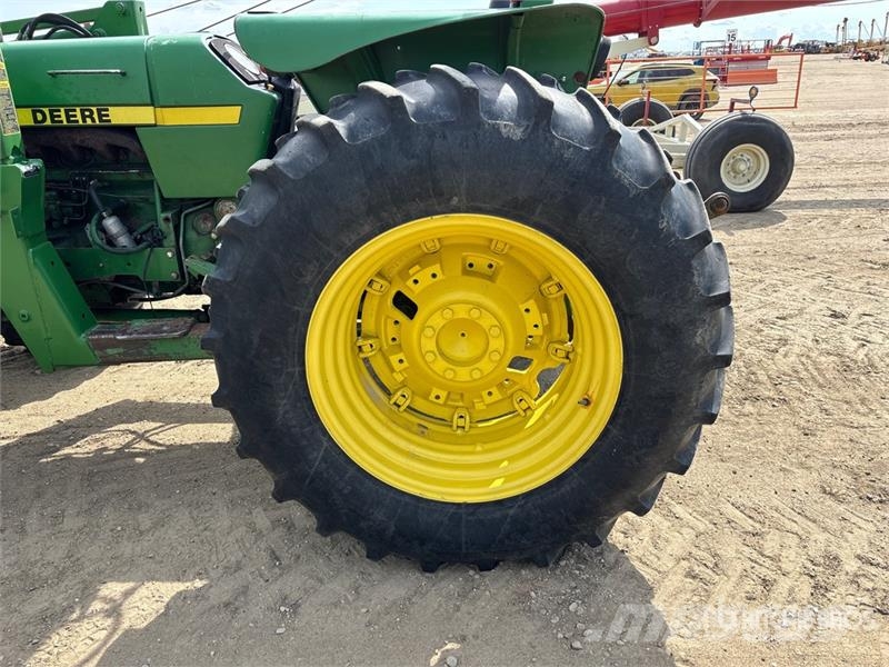 John Deere 2550 4WD Tractor Tractors