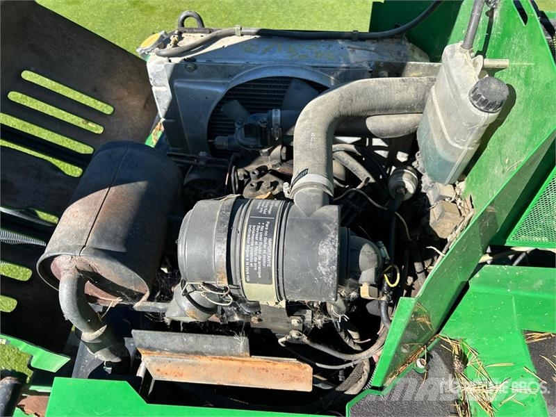 John Deere 2635A Greens Mower مكونات أخرى