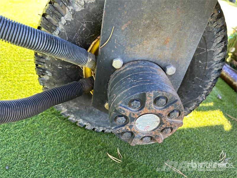 John Deere 2635A Greens Mower مكونات أخرى
