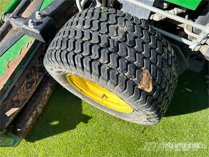 John Deere 2635A Greens Mower مكونات أخرى