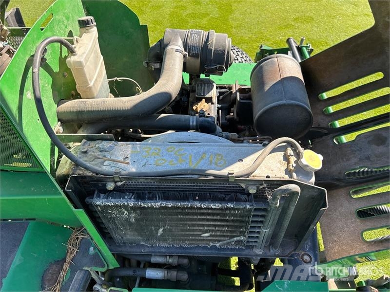 John Deere 2635A Greens Mower مكونات أخرى