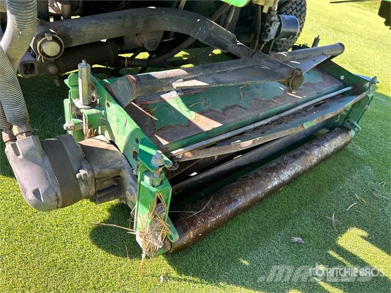 John Deere 2635A Greens Mower مكونات أخرى