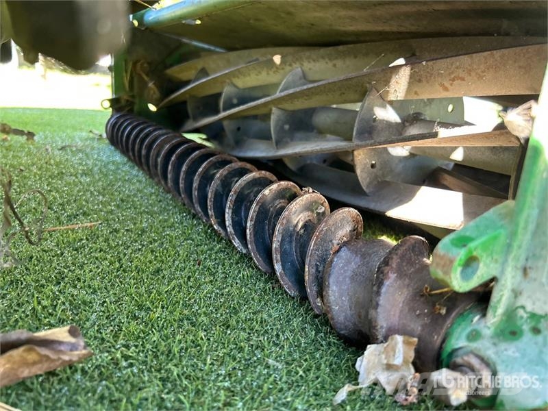 John Deere 2635A Greens Mower مكونات أخرى