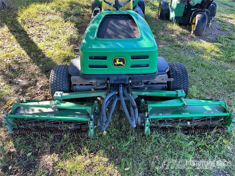 John Deere 2653B Fairway Mower (Inoperable) ماكينات جز العشب