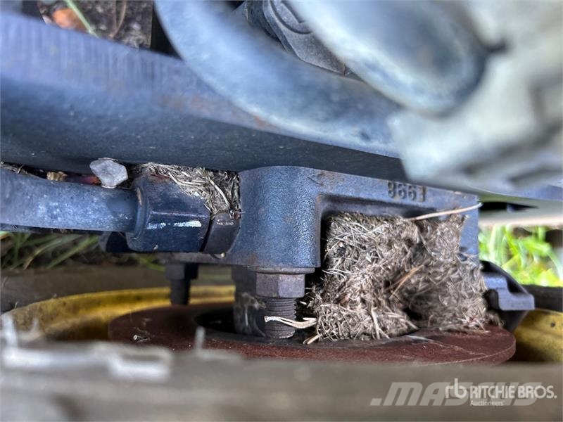 John Deere 2653B Fairway Mower (Inoperable) ماكينات جز العشب