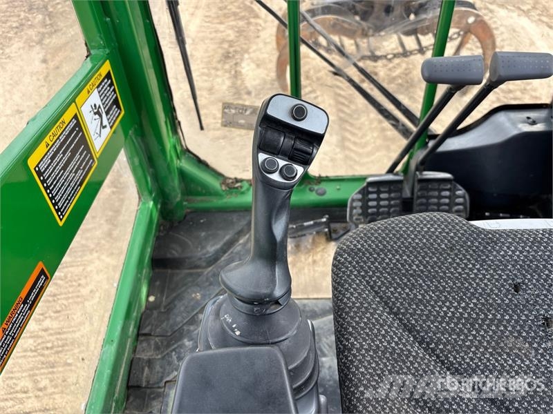 John Deere 2656G LC Short Wood Log Loader Átrakógépek