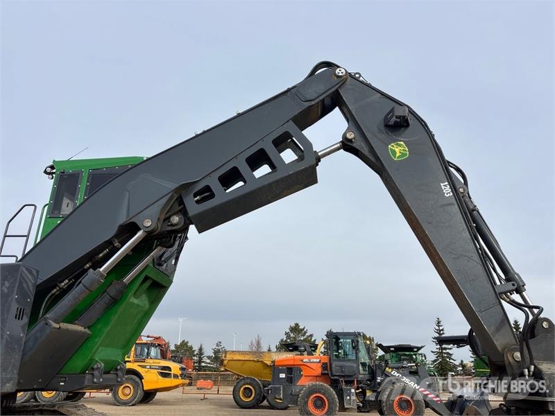John Deere 2656G LC Short Wood Log Loader Átrakógépek