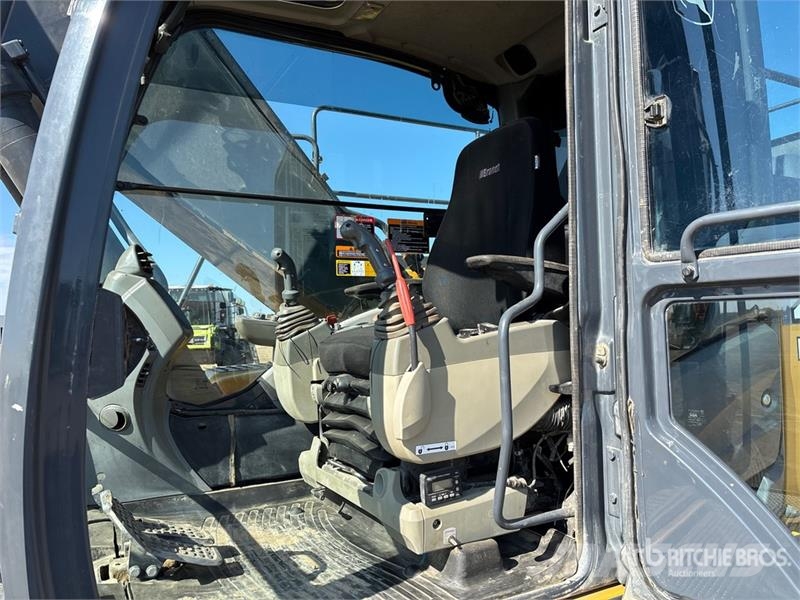 John Deere 290G LC Tracked Excavator Beltegraver
