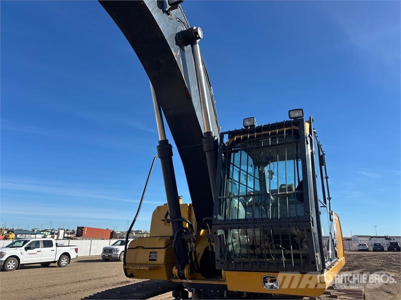 John Deere 290GLC Tracked Excavator حفارات زحافة