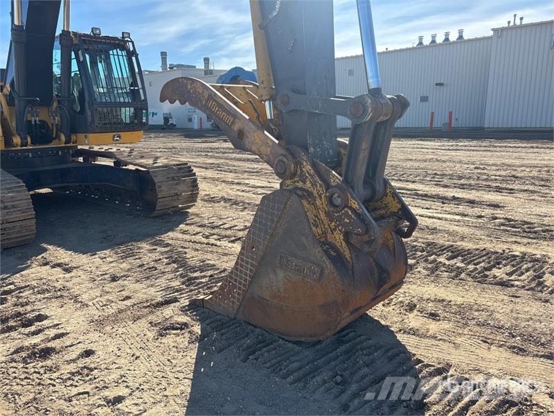 John Deere 290GLC Tracked Excavator حفارات زحافة
