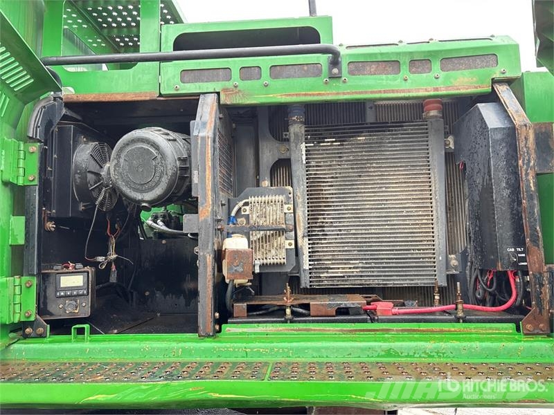 John Deere 2954D Átrakógépek