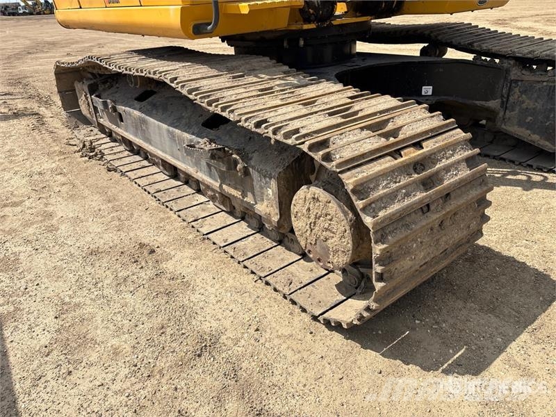 John Deere 300 P-Tier Beltegraver