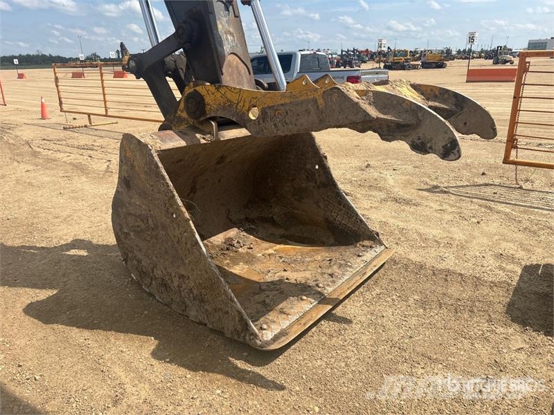John Deere 300 P-Tier Beltegraver