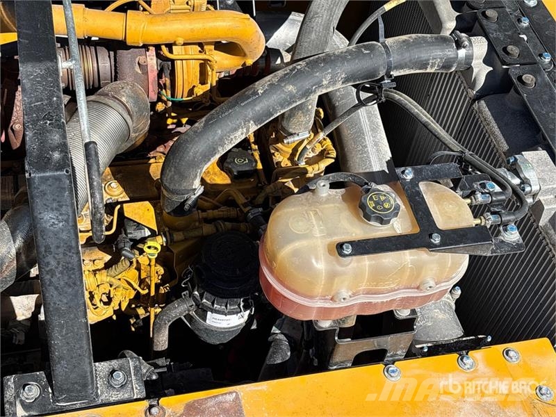 John Deere 300 P-Tier Beltegraver