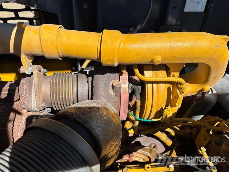 John Deere 300 P-Tier Beltegraver