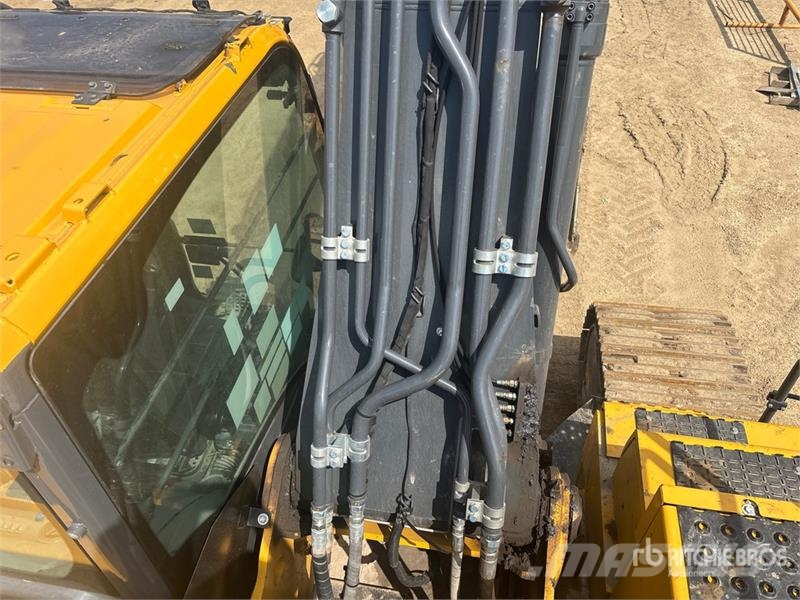 John Deere 300 P-Tier Beltegraver
