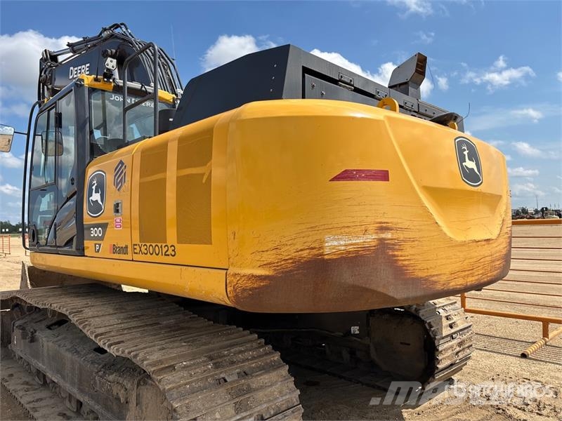 John Deere 300 P-Tier Beltegraver