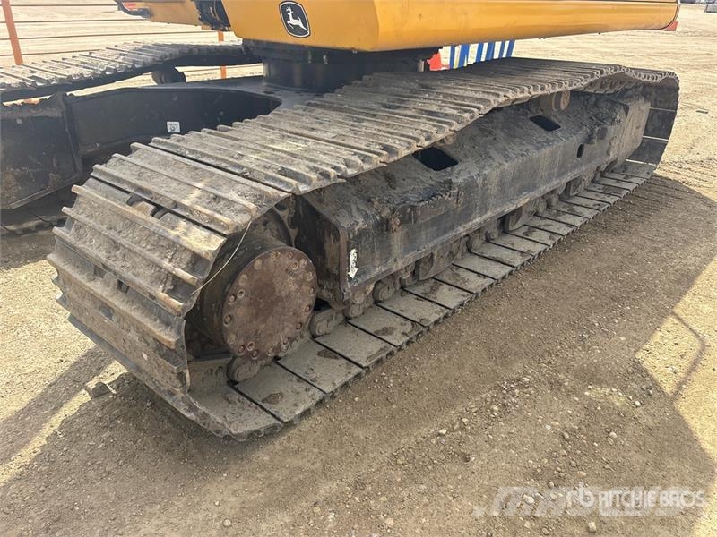 John Deere 300 P-Tier Beltegraver