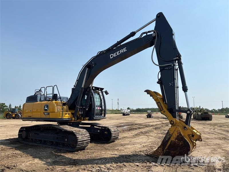 John Deere 300P Tracked Excavator Beltegraver