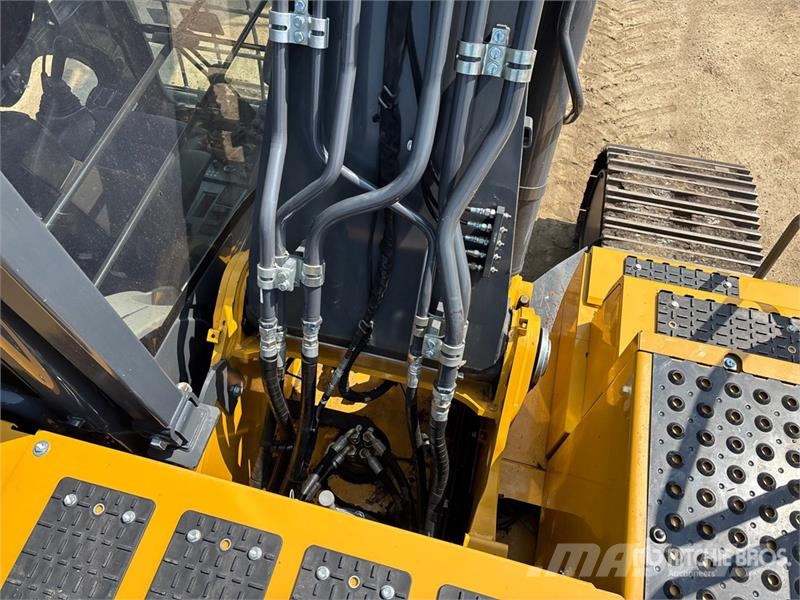 John Deere 300P Tracked Excavator Beltegraver