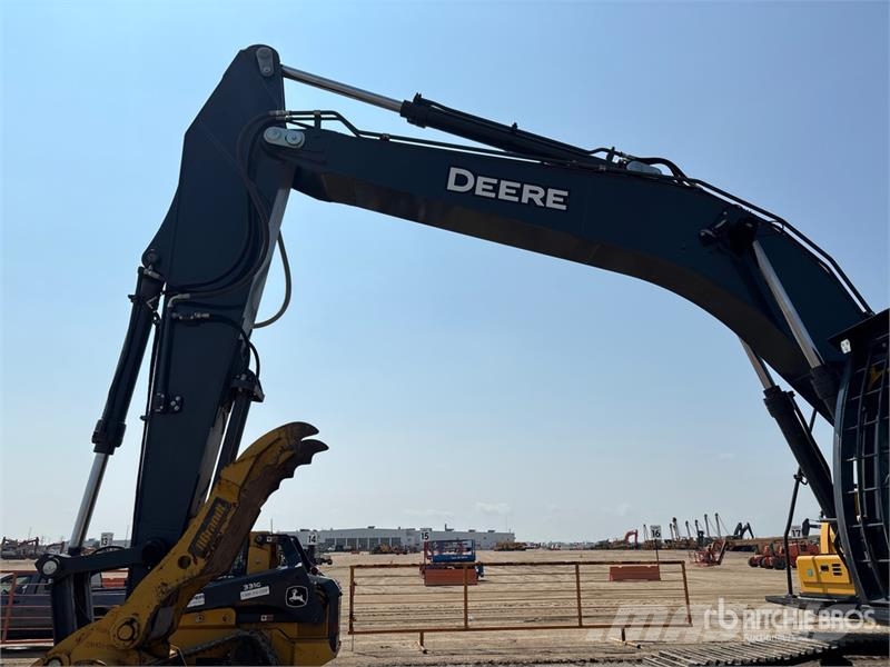 John Deere 300P Tracked Excavator Beltegraver