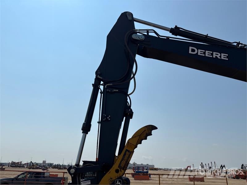 John Deere 300P Tracked Excavator Beltegraver