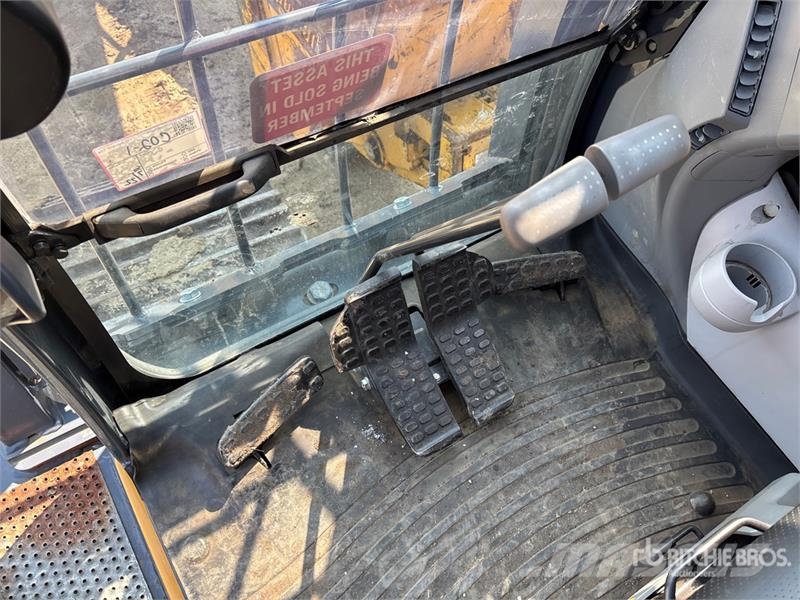 John Deere 300P Tracked Excavator Beltegraver