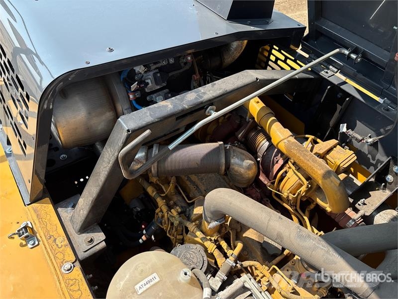 John Deere 300P Tracked Excavator Beltegraver