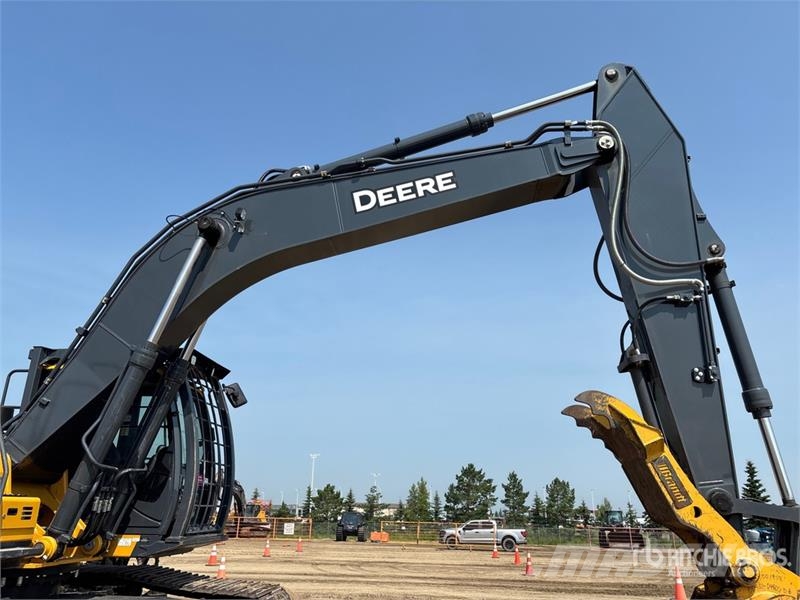 John Deere 300P Tracked Excavator Beltegraver