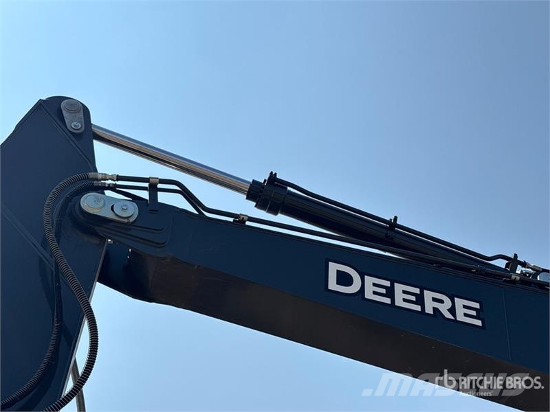 John Deere 300P Tracked Excavator Beltegraver