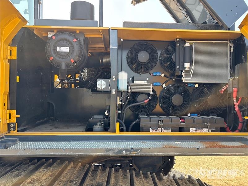 John Deere 300P Tracked Excavator Beltegraver