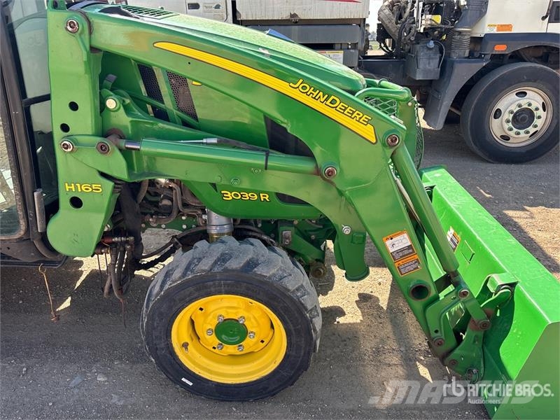 John Deere 3039R 4WD Utility Tractor Micro tracteur