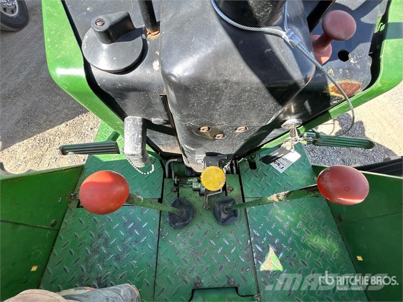 John Deere 3140 2WD Utility Tractor Naudoti kompaktiški traktoriai