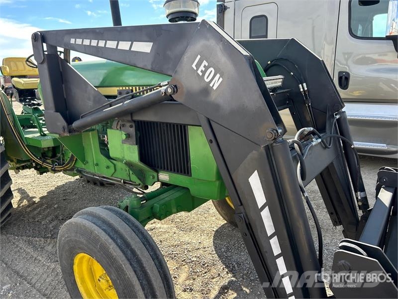 John Deere 3140 2WD Utility Tractor Naudoti kompaktiški traktoriai