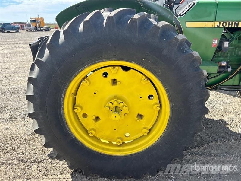 John Deere 3140 2WD Utility Tractor Naudoti kompaktiški traktoriai