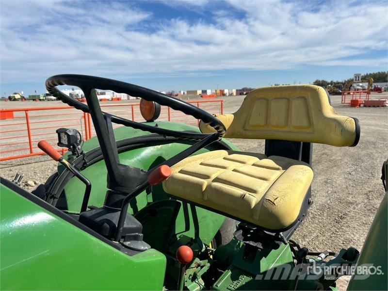 John Deere 3140 2WD Utility Tractor Naudoti kompaktiški traktoriai