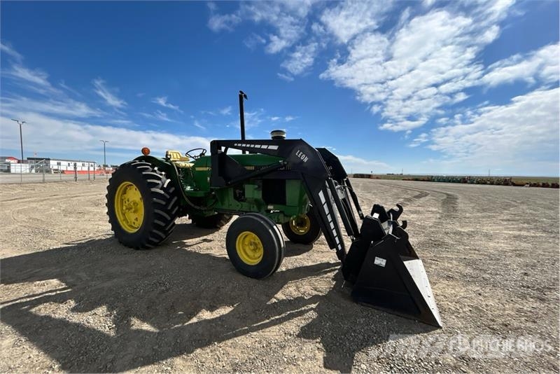 John Deere 3140 2WD Utility Tractor Naudoti kompaktiški traktoriai
