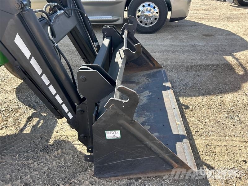 John Deere 3140 2WD Utility Tractor Naudoti kompaktiški traktoriai