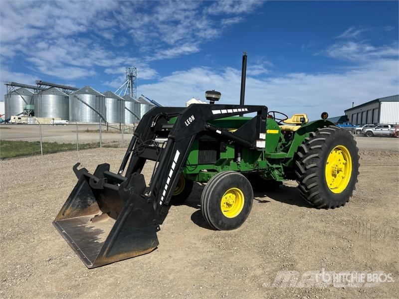 John Deere 3140 2WD Utility Tractor Naudoti kompaktiški traktoriai