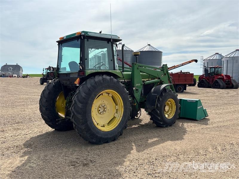 John Deere 3155 4WD Tractor Traktorit