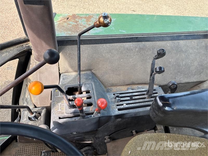John Deere 3155 4WD Tractor Traktorit
