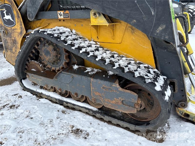 John Deere 317G Lietoti riteņu kompaktiekrāvēji
