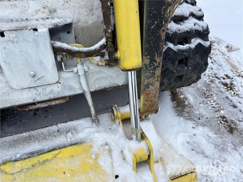 John Deere 317G Lietoti riteņu kompaktiekrāvēji
