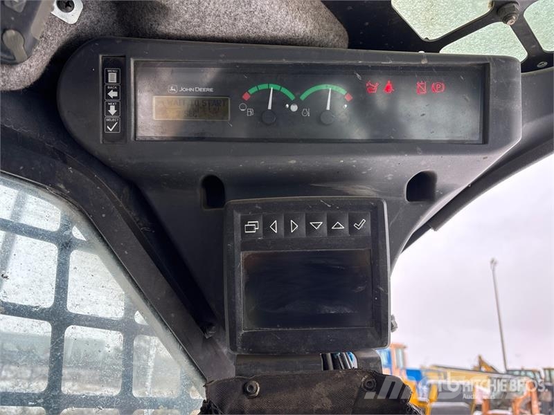 John Deere 317G Lietoti riteņu kompaktiekrāvēji