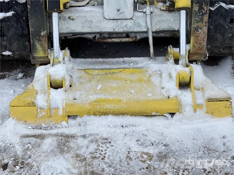 John Deere 317G Lietoti riteņu kompaktiekrāvēji