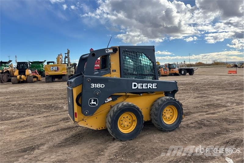 John Deere 318D Skid steer loaders