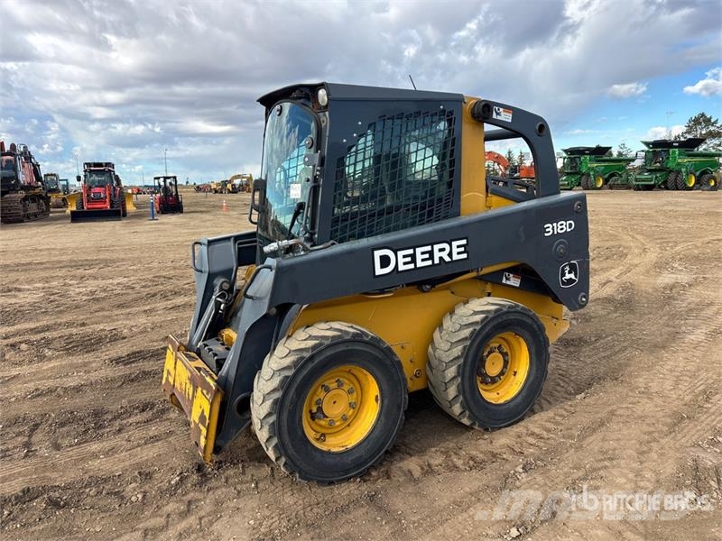 John Deere 318D Skid steer loaders
