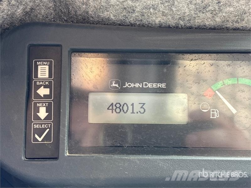 John Deere 318D Skid steer loaders