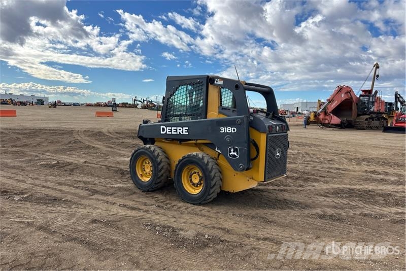 John Deere 318D Skid steer loaders