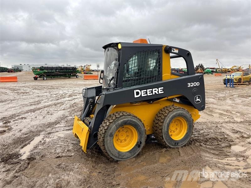John Deere 320D Kompaktrakodók